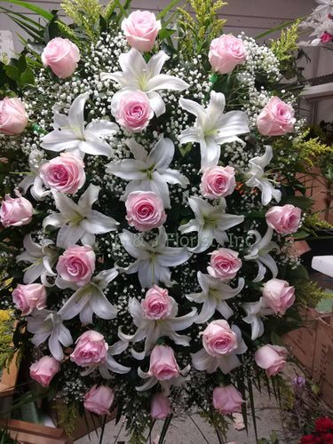Funeral Floral Wreath 041 - G & J Florist