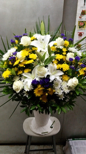 Funeral Floor Baskets 004 /  BASKET#140WRWL-1 - G & J Florist