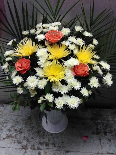 Funeral Floor Baskets 008 / BASKET#SRC-1 - G & J Florist